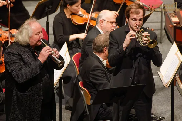 Oles Burak und Reinhold Friedrich spielen als Solisten mit Orchester